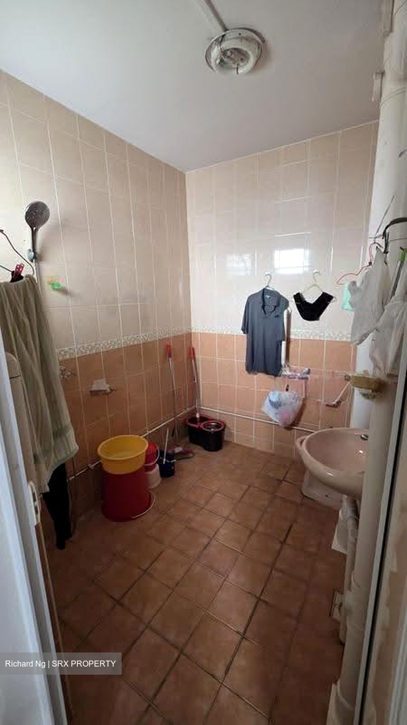 Blk 556 Jurong West Street 42 (Jurong West), HDB Executive #636434251